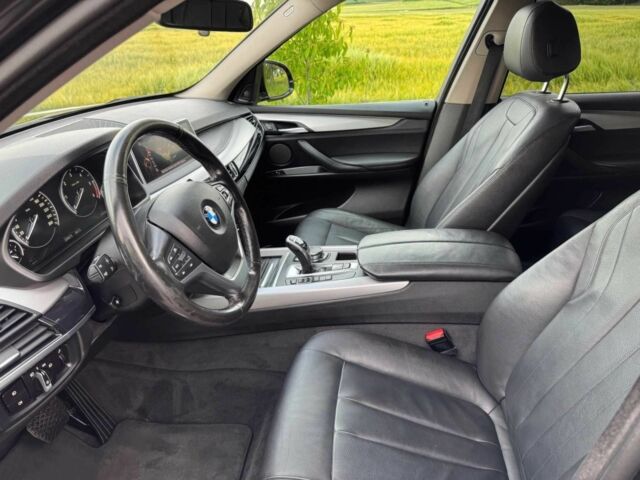 Чорний БМВ Х5, об'ємом двигуна 3 л та пробігом 120 тис. км за 18000 $, фото 12 на Automoto.ua