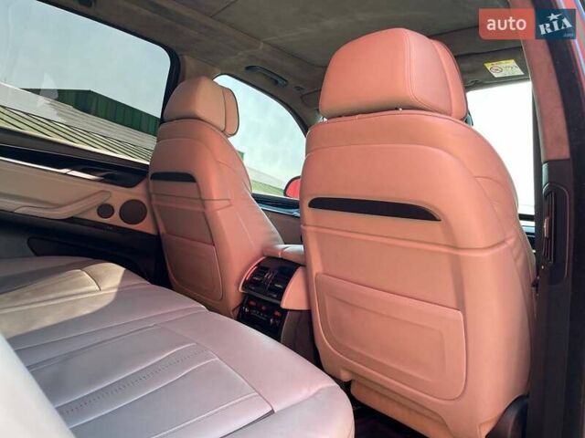 Чорний БМВ Х5, об'ємом двигуна 2 л та пробігом 270 тис. км за 28500 $, фото 33 на Automoto.ua