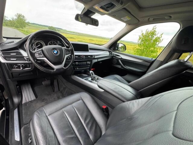 Чорний БМВ Х5, об'ємом двигуна 3 л та пробігом 120 тис. км за 18000 $, фото 7 на Automoto.ua