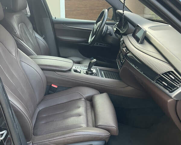 Черный БМВ Х5, объемом двигателя 2.99 л и пробегом 114 тыс. км за 43000 $, фото 16 на Automoto.ua