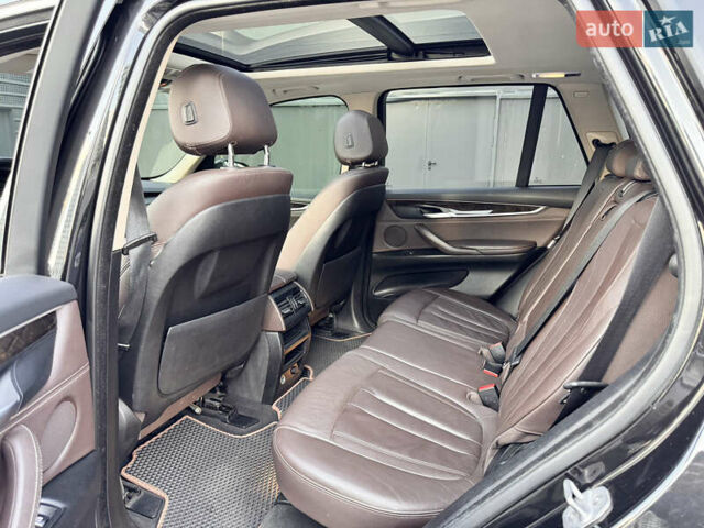 Чорний БМВ Х5, об'ємом двигуна 3 л та пробігом 194 тис. км за 19900 $, фото 29 на Automoto.ua