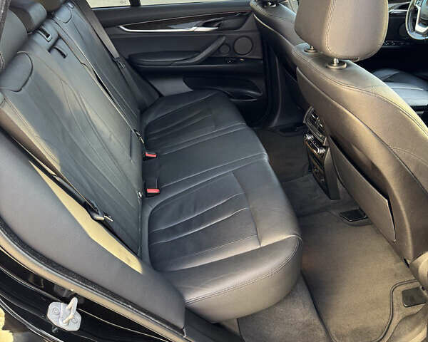 Чорний БМВ Х5, об'ємом двигуна 2.99 л та пробігом 283 тис. км за 27500 $, фото 20 на Automoto.ua