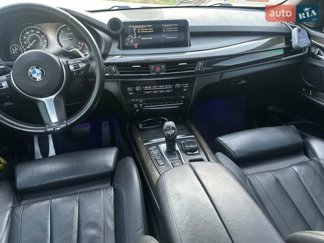 Чорний БМВ Х5, об'ємом двигуна 3 л та пробігом 320 тис. км за 25950 $, фото 29 на Automoto.ua