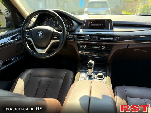 БМВ Х5 2015 в Днепре (Днепропетровске) на Automoto.ua Черный БМВ Х5, объемом двигателя 2 л и пробегом 127 тыс. км за 23500 $, фото 4 на Automoto.ua