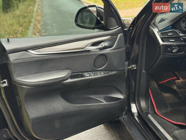 Чорний БМВ Х5, об'ємом двигуна 2.98 л та пробігом 146 тис. км за 19600 $, фото 11 на Automoto.ua