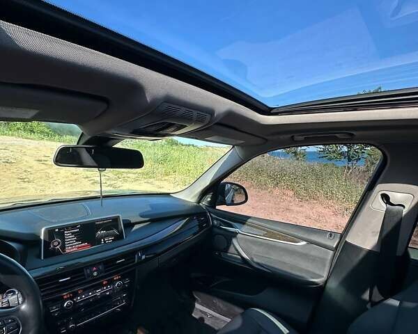 Черный БМВ Х5, объемом двигателя 2.98 л и пробегом 134 тыс. км за 28000 $, фото 18 на Automoto.ua