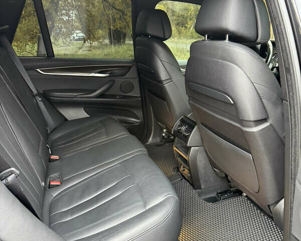 Черный БМВ Х5, объемом двигателя 2.99 л и пробегом 228 тыс. км за 36500 $, фото 6 на Automoto.ua