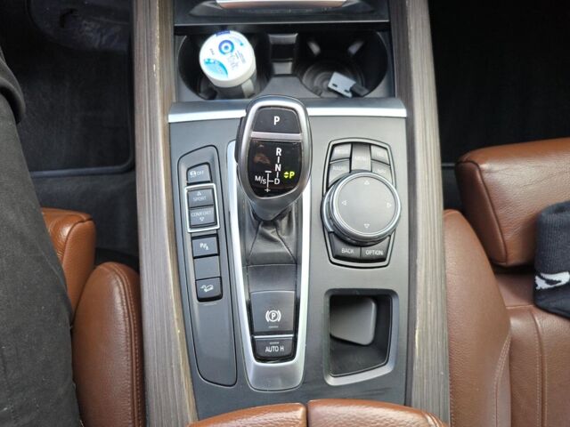 Чорний БМВ Х5, об'ємом двигуна 2 л та пробігом 152 тис. км за 33990 $, фото 4 на Automoto.ua