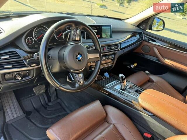 Черный БМВ Х5, объемом двигателя 3 л и пробегом 300 тыс. км за 30000 $, фото 16 на Automoto.ua