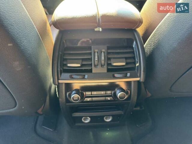 Черный БМВ Х5, объемом двигателя 3 л и пробегом 300 тыс. км за 30000 $, фото 15 на Automoto.ua