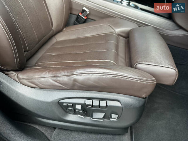 БМВ Х5 2015 в Днепре (Днепропетровске) на Automoto.ua Черный БМВ Х5, объемом двигателя 3 л и пробегом 175 тыс. км за 33900 $, фото 27 на Automoto.ua