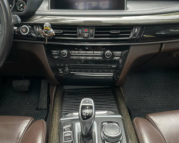 Черный БМВ Х5, объемом двигателя 2.99 л и пробегом 258 тыс. км за 31000 $, фото 13 на Automoto.ua