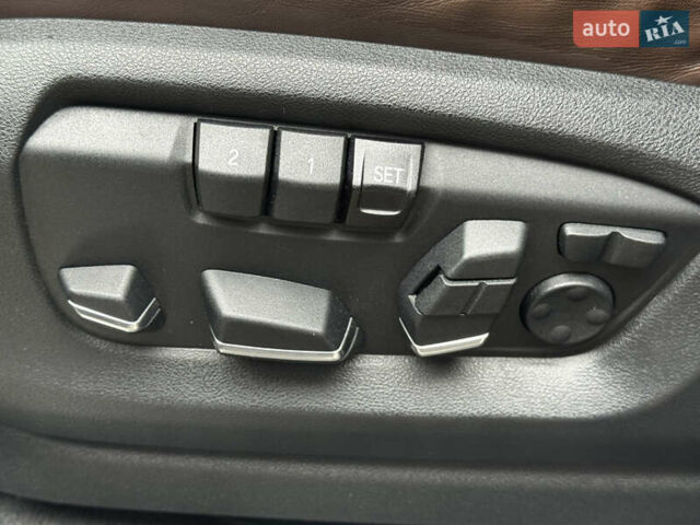 Чорний БМВ Х5, об'ємом двигуна 3 л та пробігом 177 тис. км за 33900 $, фото 25 на Automoto.ua