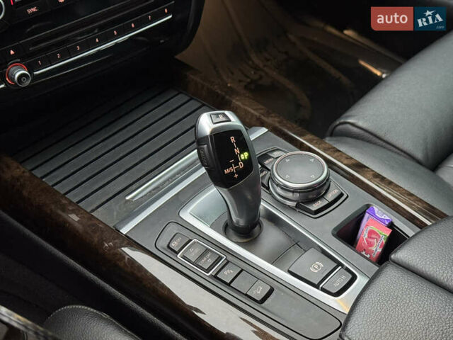 Черный БМВ Х5, объемом двигателя 2.99 л и пробегом 499 тыс. км за 22800 $, фото 35 на Automoto.ua