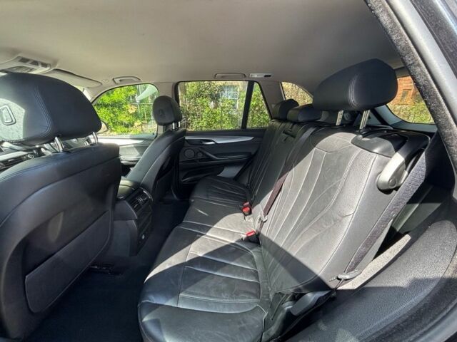 Черный БМВ Х5, объемом двигателя 3 л и пробегом 170 тыс. км за 15500 $, фото 4 на Automoto.ua