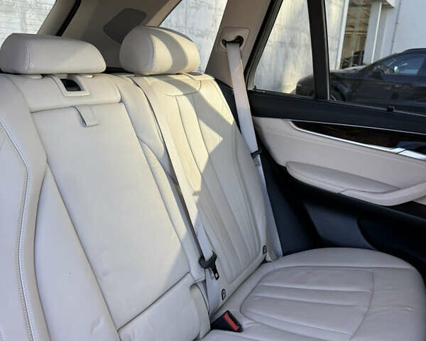 Черный БМВ Х5, объемом двигателя 2.98 л и пробегом 99 тыс. км за 31500 $, фото 5 на Automoto.ua