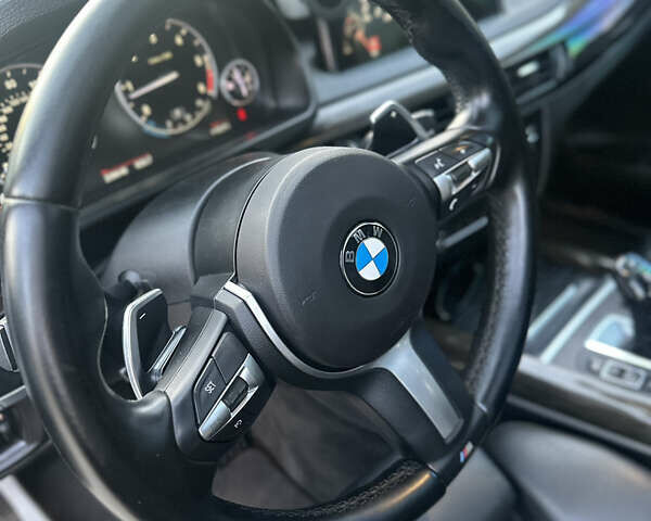 Чорний БМВ Х5, об'ємом двигуна 3 л та пробігом 320 тис. км за 25950 $, фото 19 на Automoto.ua