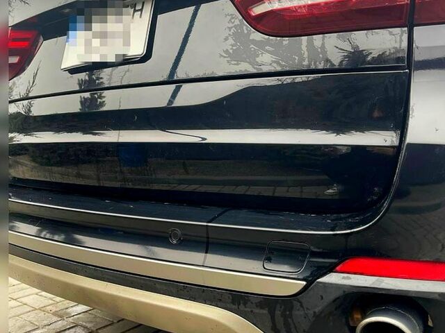 Чорний БМВ Х5, об'ємом двигуна 30 л та пробігом 190 тис. км за 20000 $, фото 4 на Automoto.ua