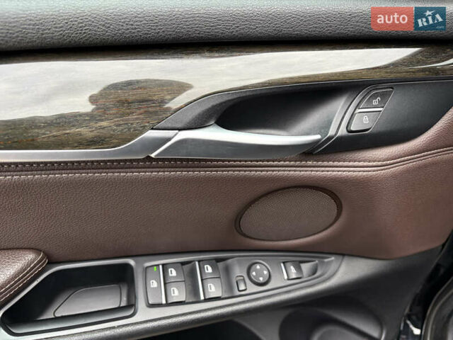 Черный БМВ Х5, объемом двигателя 2 л и пробегом 341 тыс. км за 22800 $, фото 13 на Automoto.ua