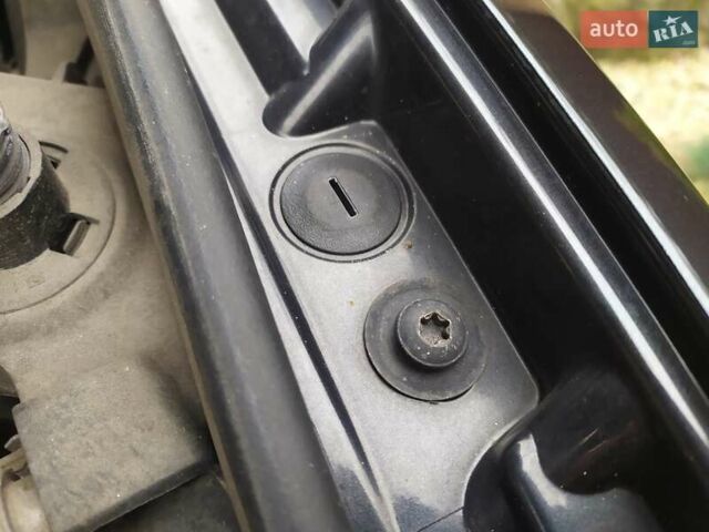 Чорний БМВ Х5, об'ємом двигуна 2 л та пробігом 159 тис. км за 25500 $, фото 56 на Automoto.ua