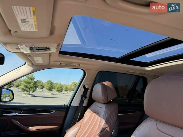 Черный БМВ Х5, объемом двигателя 3 л и пробегом 300 тыс. км за 30000 $, фото 17 на Automoto.ua