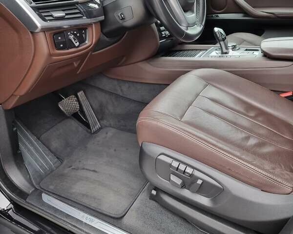Чорний БМВ Х5, об'ємом двигуна 2 л та пробігом 170 тис. км за 32000 $, фото 11 на Automoto.ua