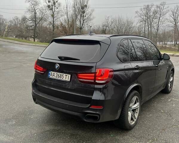 Чорний БМВ Х5, об'ємом двигуна 2 л та пробігом 197 тис. км за 28000 $, фото 3 на Automoto.ua