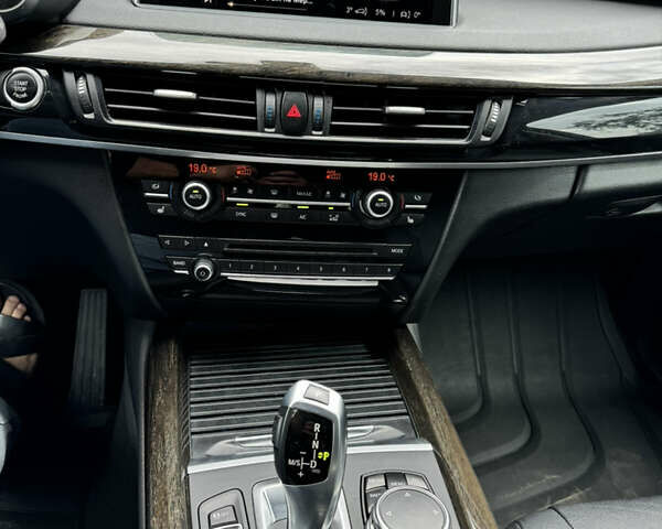 Черный БМВ Х5, объемом двигателя 3 л и пробегом 170 тыс. км за 32500 $, фото 20 на Automoto.ua