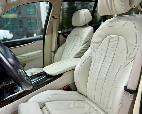 Черный БМВ Х5, объемом двигателя 3 л и пробегом 249 тыс. км за 23700 $, фото 11 на Automoto.ua