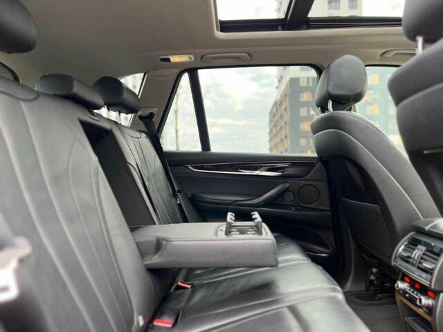 Чорний БМВ Х5, об'ємом двигуна 0 л та пробігом 150 тис. км за 8450 $, фото 17 на Automoto.ua