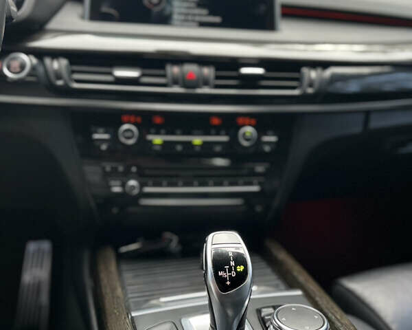 Черный БМВ Х5, объемом двигателя 2.98 л и пробегом 178 тыс. км за 34500 $, фото 9 на Automoto.ua