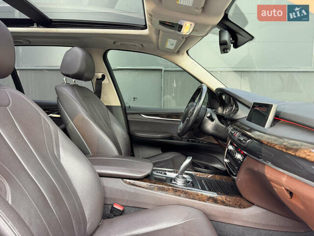 Чорний БМВ Х5, об'ємом двигуна 3 л та пробігом 194 тис. км за 19900 $, фото 17 на Automoto.ua