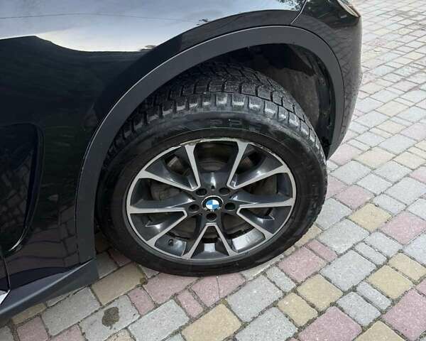 Черный БМВ Х5, объемом двигателя 2 л и пробегом 260 тыс. км за 24500 $, фото 15 на Automoto.ua