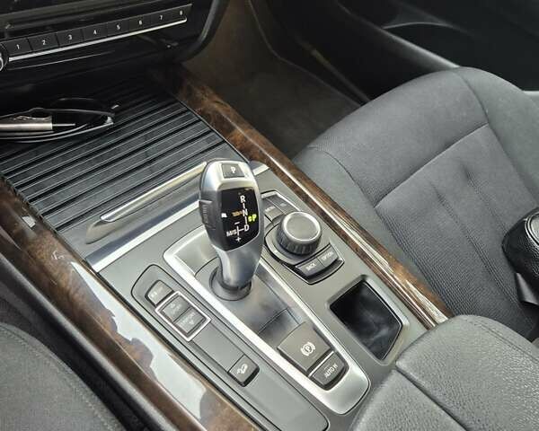 БМВ Х5 2015 в Днепре (Днепропетровске) на Automoto.ua Черный БМВ Х5, объемом двигателя 2 л и пробегом 226 тыс. км за 18300 $, фото 13 на Automoto.ua