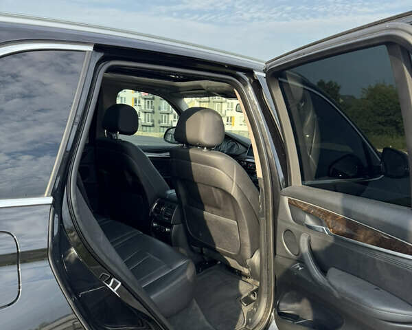 Чорний БМВ Х5, об'ємом двигуна 2.98 л та пробігом 181 тис. км за 20100 $, фото 19 на Automoto.ua