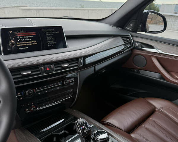 Чорний БМВ Х5, об'ємом двигуна 2.99 л та пробігом 136 тис. км за 35900 $, фото 16 на Automoto.ua