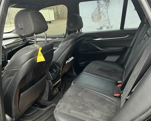 Чорний БМВ Х5, об'ємом двигуна 2 л та пробігом 197 тис. км за 28000 $, фото 8 на Automoto.ua