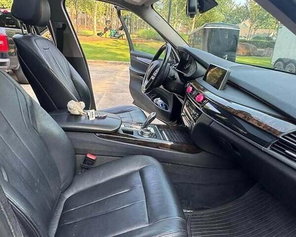 Чорний БМВ Х5, об'ємом двигуна 2.98 л та пробігом 173 тис. км за 24000 $, фото 6 на Automoto.ua