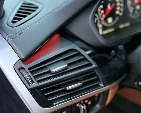 Чорний БМВ Х5, об'ємом двигуна 4.39 л та пробігом 183 тис. км за 29500 $, фото 20 на Automoto.ua