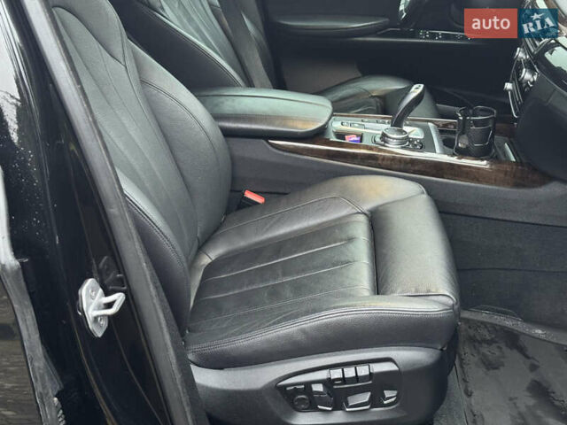 Черный БМВ Х5, объемом двигателя 2.99 л и пробегом 499 тыс. км за 22800 $, фото 56 на Automoto.ua