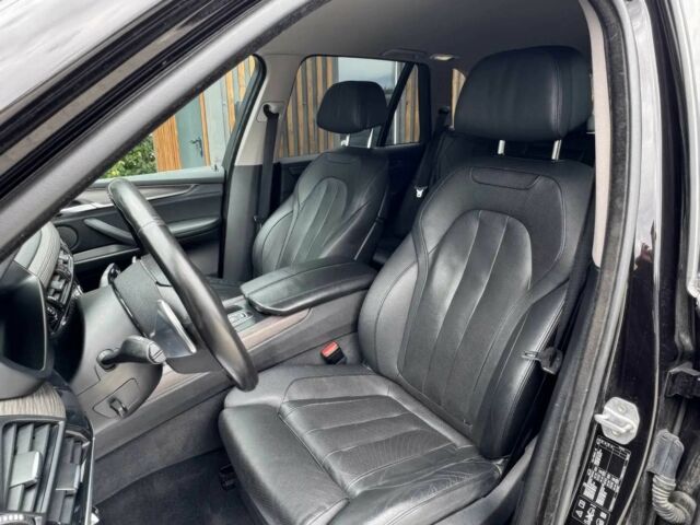 Чорний БМВ Х5, об'ємом двигуна 3 л та пробігом 73 тис. км за 11000 $, фото 5 на Automoto.ua