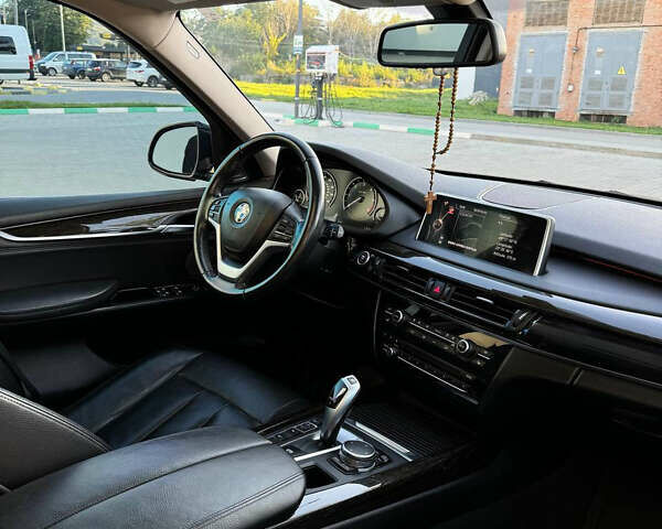 Чорний БМВ Х5, об'ємом двигуна 2.99 л та пробігом 283 тис. км за 27500 $, фото 34 на Automoto.ua