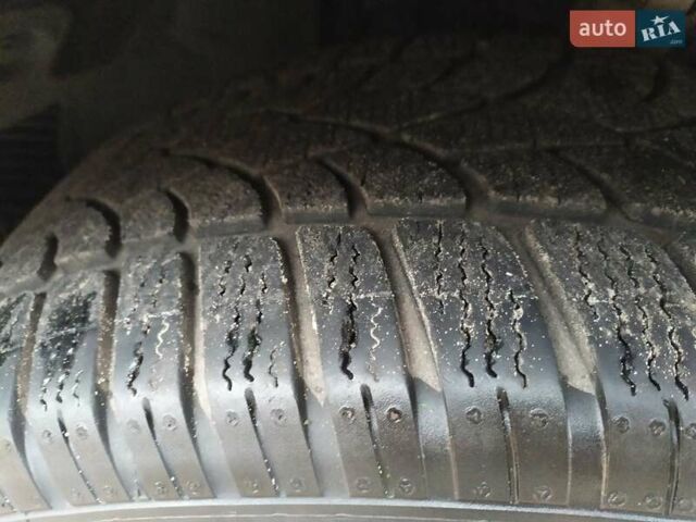 Чорний БМВ Х5, об'ємом двигуна 2 л та пробігом 159 тис. км за 25500 $, фото 17 на Automoto.ua