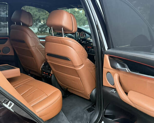 Чорний БМВ Х5, об'ємом двигуна 4.39 л та пробігом 183 тис. км за 29500 $, фото 29 на Automoto.ua