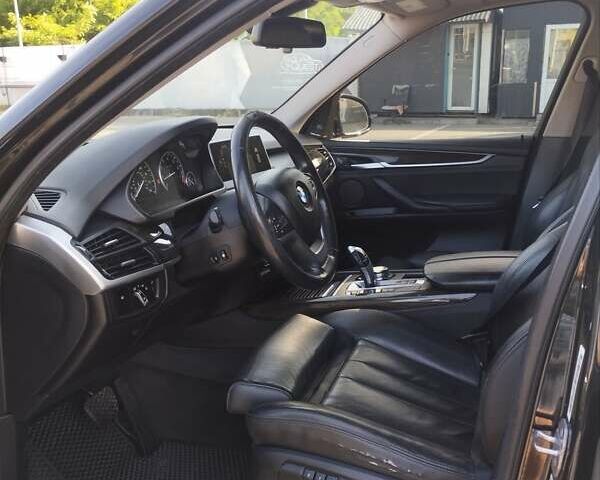 Черный БМВ Х5, объемом двигателя 2.98 л и пробегом 206 тыс. км за 22000 $, фото 6 на Automoto.ua