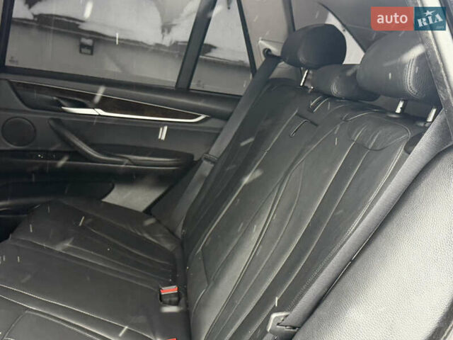 Чорний БМВ Х5, об'ємом двигуна 2.98 л та пробігом 178 тис. км за 19500 $, фото 17 на Automoto.ua