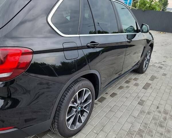 Чорний БМВ Х5, об'ємом двигуна 2 л та пробігом 170 тис. км за 32000 $, фото 6 на Automoto.ua