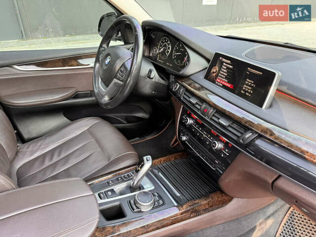 Чорний БМВ Х5, об'ємом двигуна 3 л та пробігом 194 тис. км за 19900 $, фото 18 на Automoto.ua