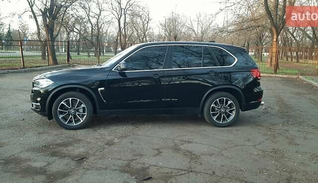 Черный БМВ Х5, объемом двигателя 2 л и пробегом 154 тыс. км за 25500 $, фото 4 на Automoto.ua