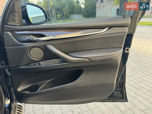 Чорний БМВ Х5, об'ємом двигуна 2.99 л та пробігом 283 тис. км за 27500 $, фото 26 на Automoto.ua